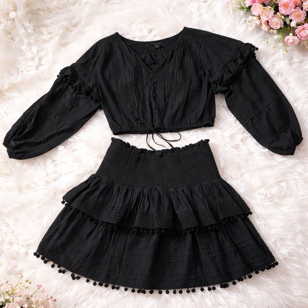 House Of Harlow 1960. 2 Pc. Set Size L. Black Ruffled Skirt, Lace Inlay. Balloon